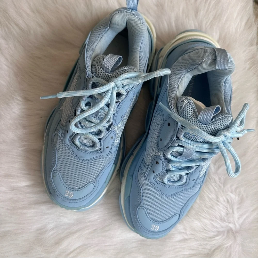 Balenciaga Triple S - Picture 10 of 11